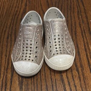 Girls Sparkle Natives - Size 9